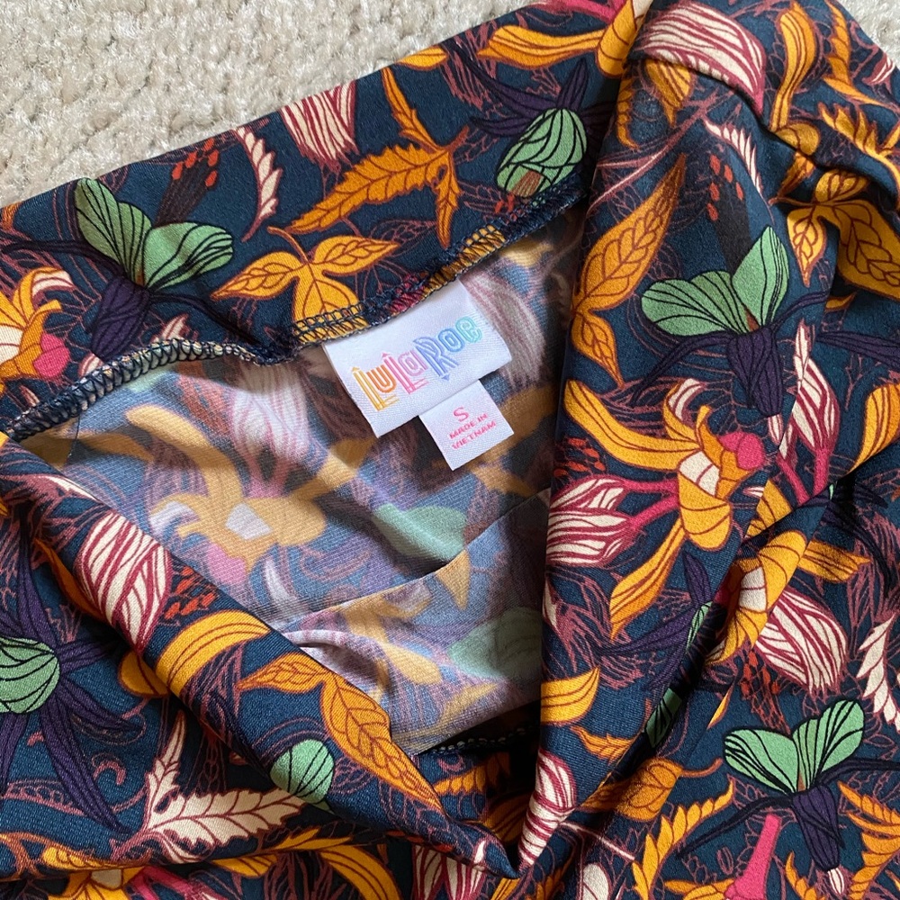 Lularoe - Picture 2 of 2